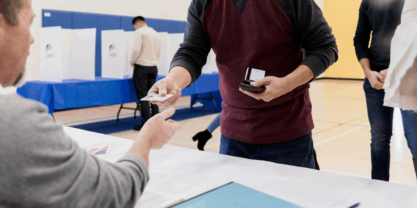 Photos_2025-VoteRiders-blog-2-hero Ian